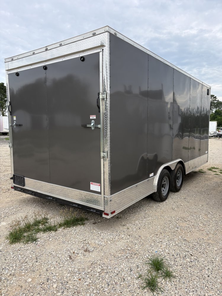 8.5'x20' Panther Enclosed