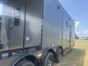 8.5'x34' Panther Enclosed thumbnail 11