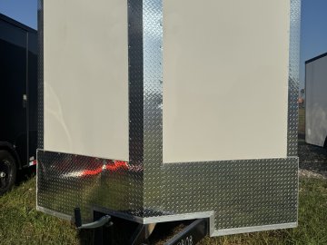 8.5'x20' Panther Enclosed thumbnail 1