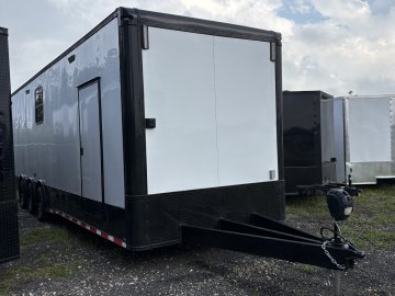 8.5'x32' Panther Enclosed thumbnail 2