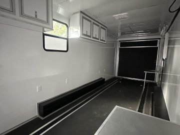 8.5'x32' Panther Enclosed thumbnail 8