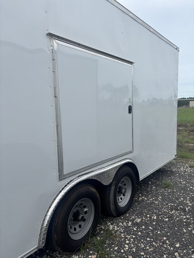 8.5'x24' Panther Enclosed