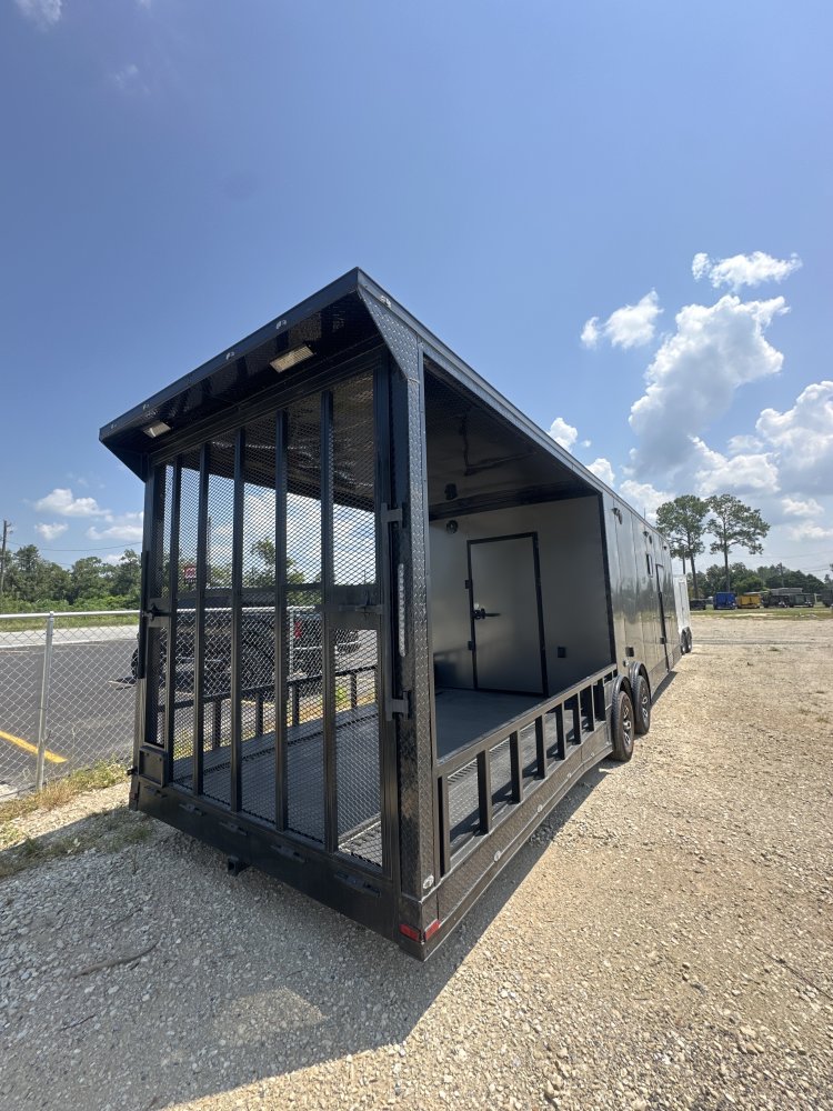 8.5'x34' Panther Enclosed