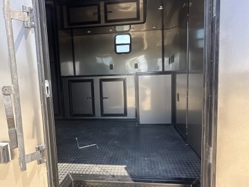 8.5'x34' Panther Enclosed thumbnail 8
