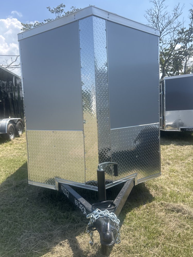 5'x8' Panther Enclosed