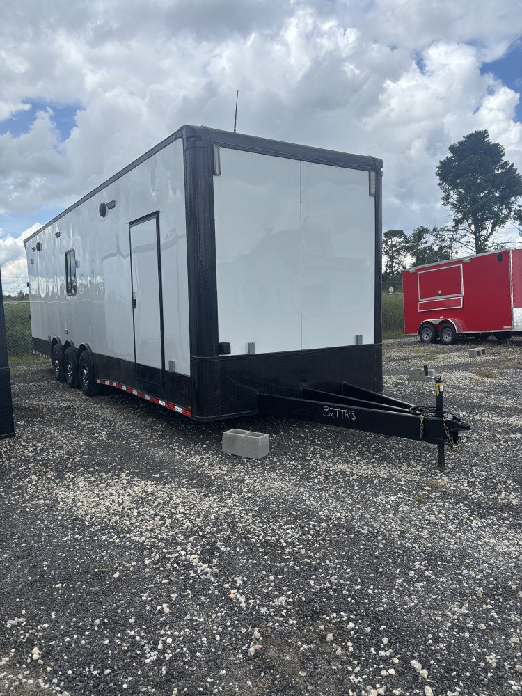 8.5'x32' Panther Enclosed