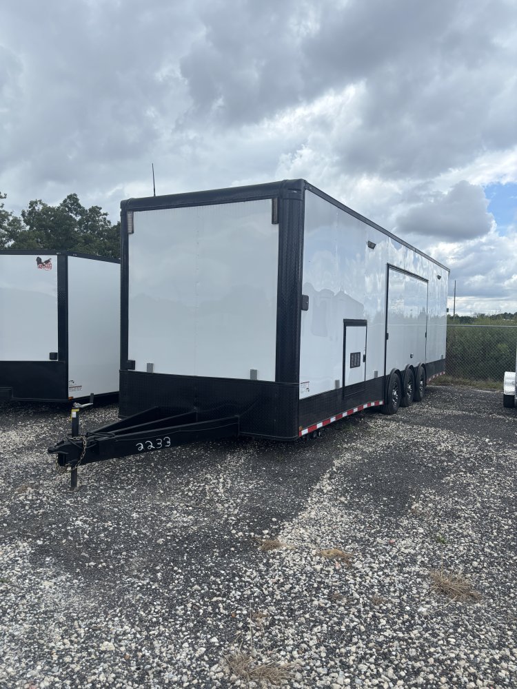 8.5'x32' Panther Enclosed