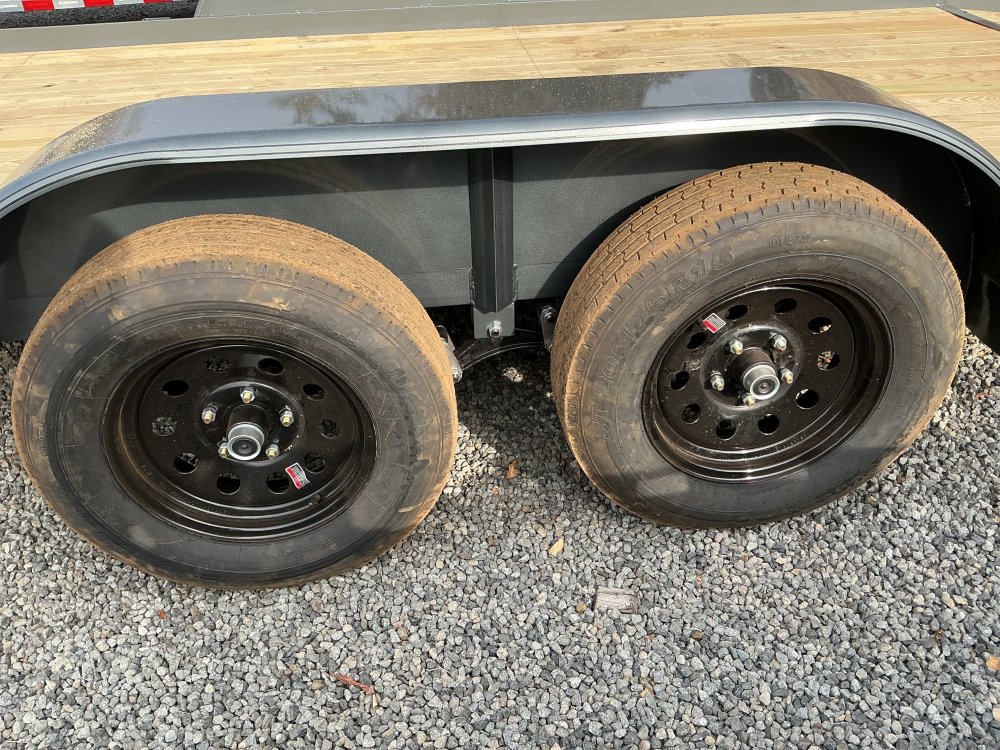 83"x22' Davidson 83X22 (20+2) CARHAULER DT9731