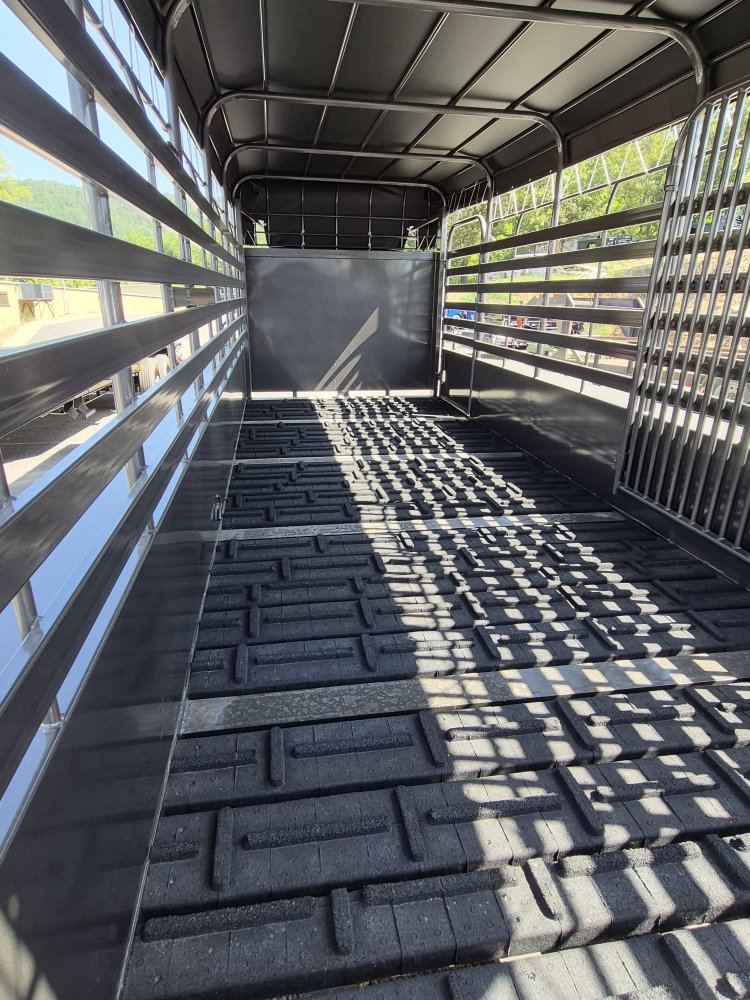 6' 8"x20' GoodGuys 20' WRANGLER BAR TOP GG3463