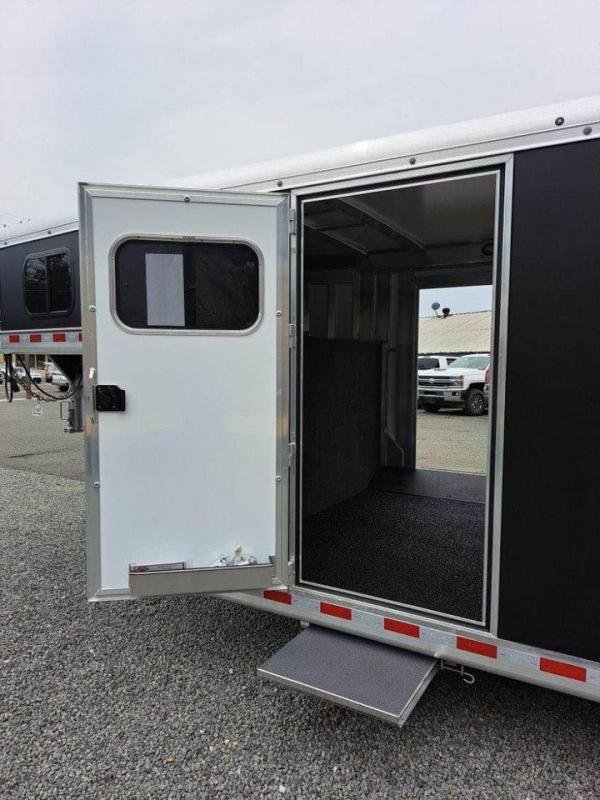 2025 Hart Trailers X28G Club Calf Trailers Stock / Stock Combo Trailer