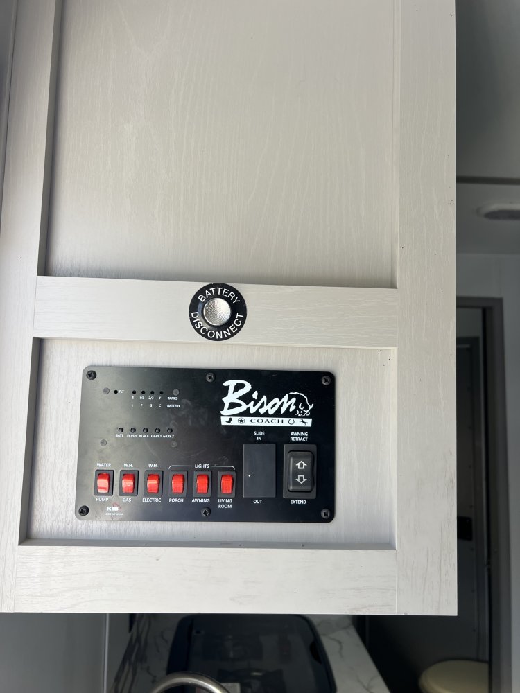 2022 Bison 7310 Silverado 3 Horse Living Quarters Trailer - Consignment Unit