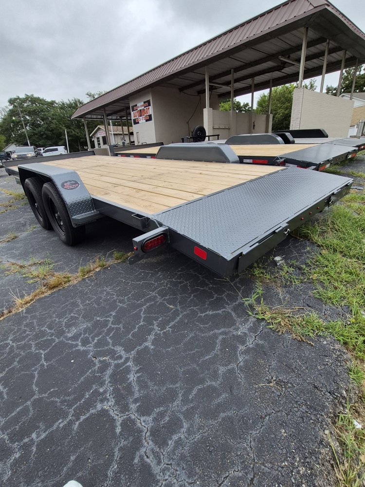 83"x20' Davidson 83X20 (18+2) CAR HAULER DT8569