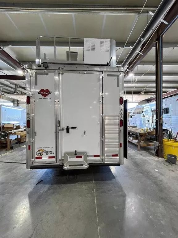 2025 Hart Trailers 4 Horse Slant Trailer w/side load & 15' Trail Boss Interior