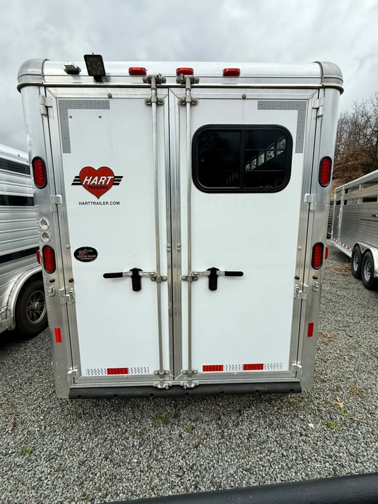 2026 Hart Trailers Solution 4 Horse Slant Gooseneck Trailer