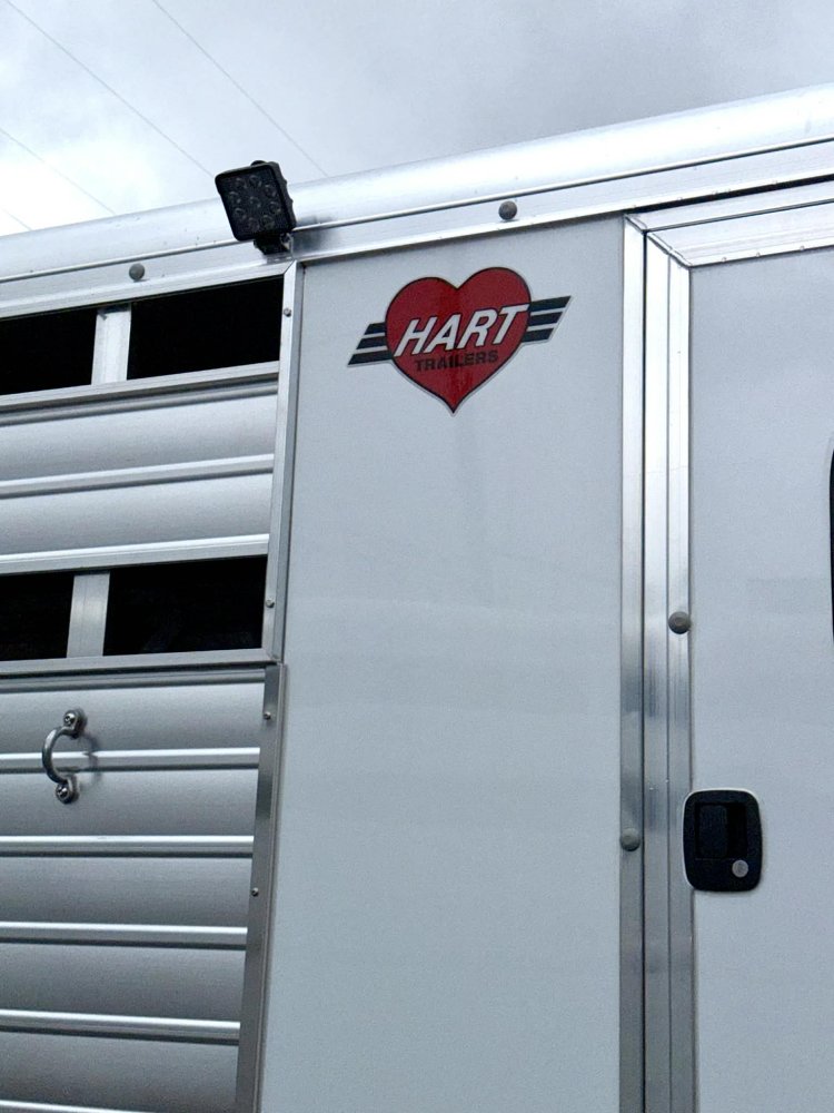 2026 Hart Trailers Solution 4 Horse Slant Gooseneck Trailer
