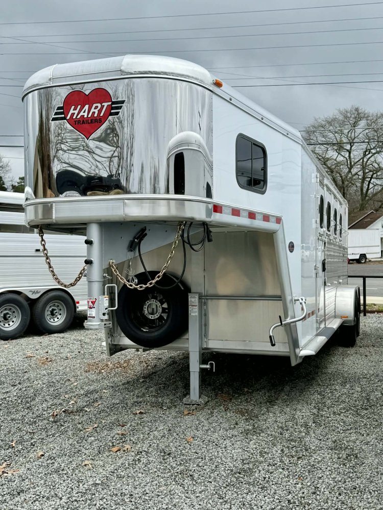 2026 Hart Trailers Solution 4 Horse Slant Gooseneck Trailer
