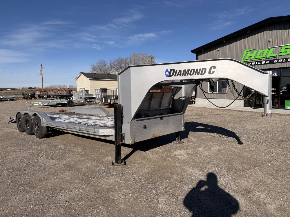 2023 Diamond C LPX307-24' GN Equipment