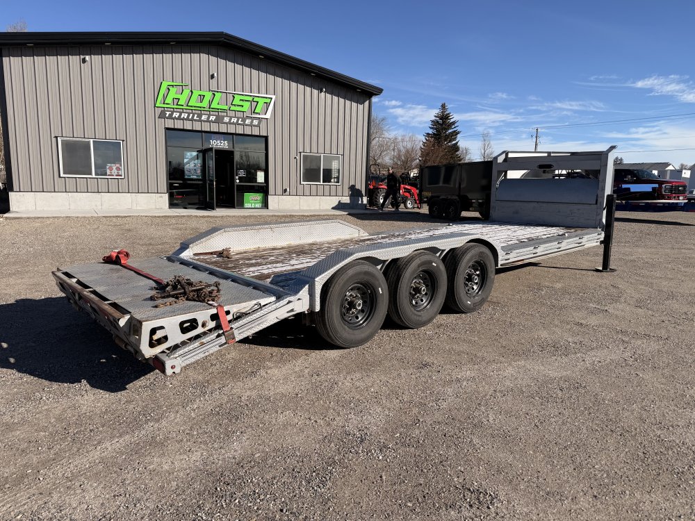 2023 Diamond C LPX307-24' GN Equipment