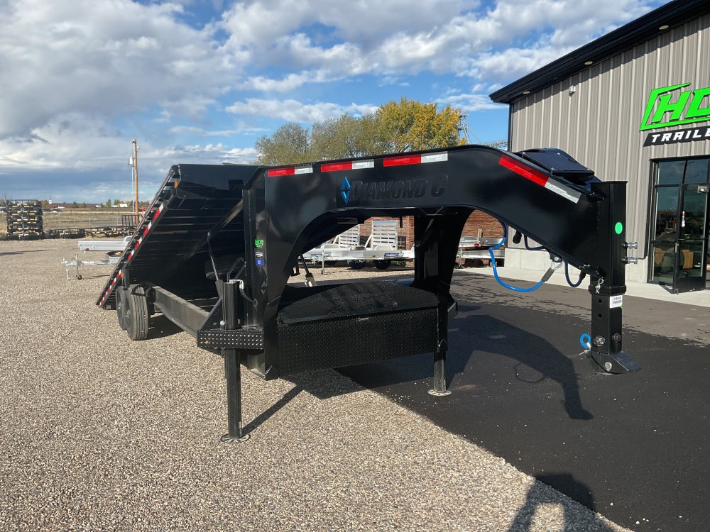 2027 Diamond C DET210 - 102" X 26' GOOSENECK Equipment