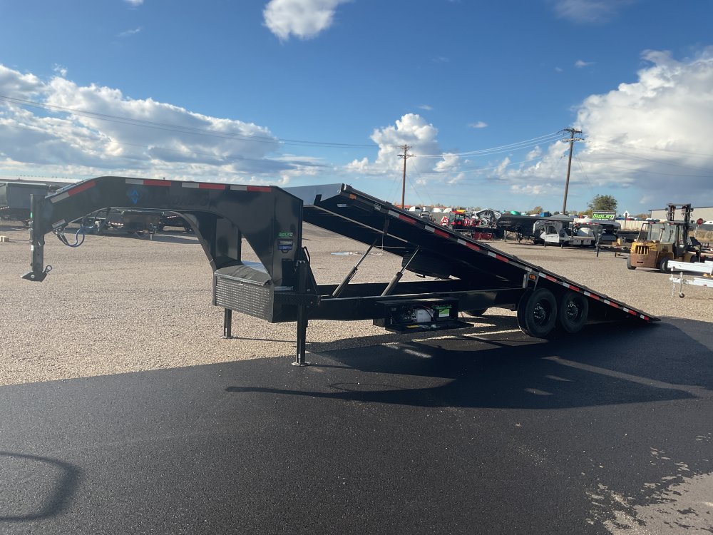 2027 Diamond C DET210 - 102" X 26' GOOSENECK Equipment
