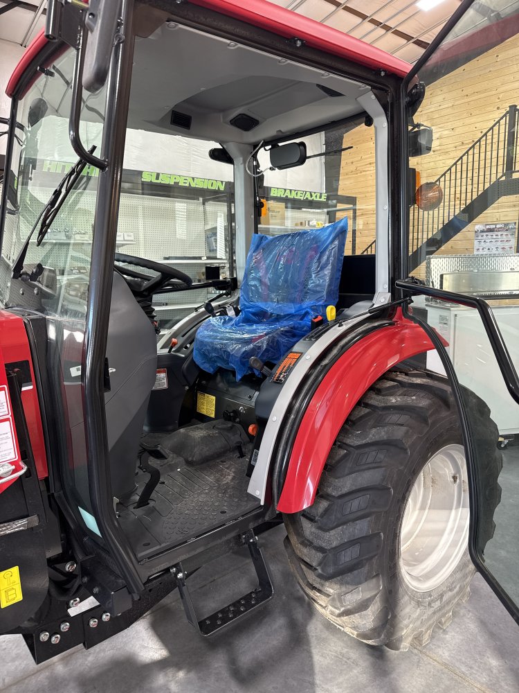 2026 Mahindra 1600 SERIES 1640 HST CAB Tractor
