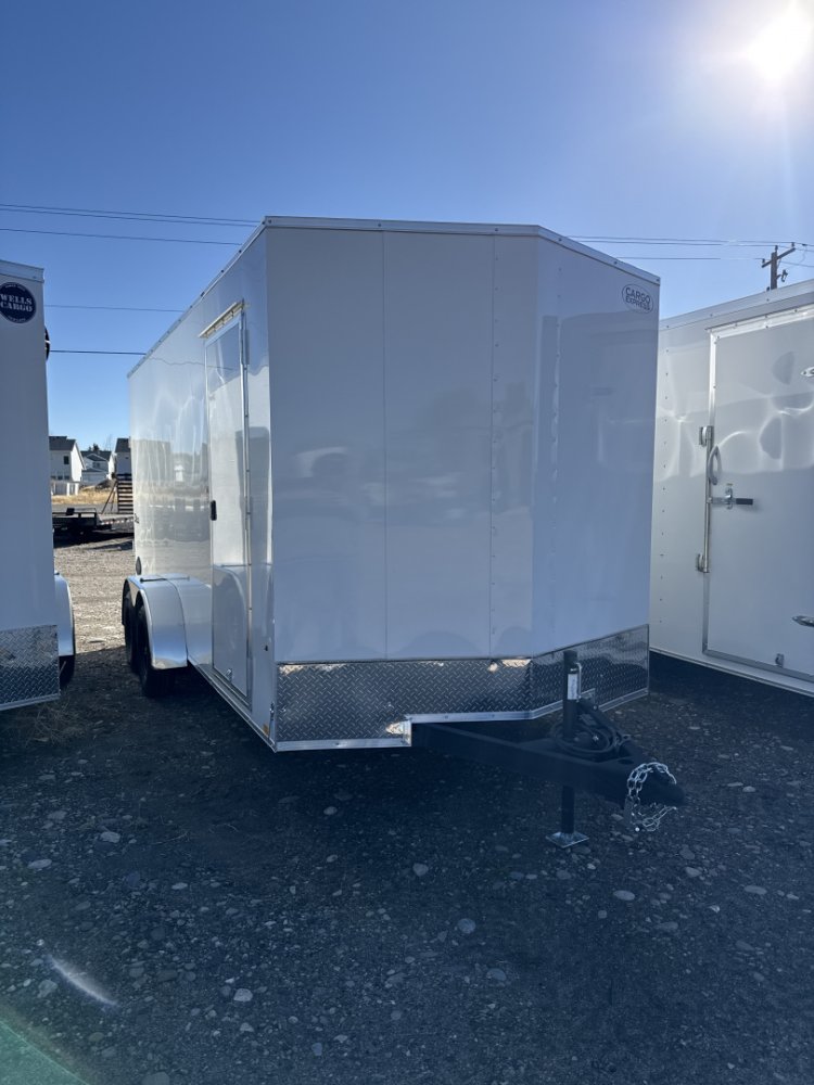 2025 Cargo Express 7X16 EX DLX V NOSE 7K RAMP Cargo / Enclosed Trailer