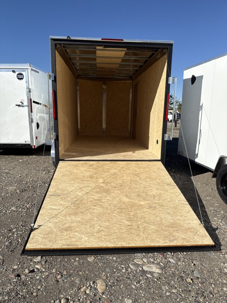 2026 Cargo Express 7X14 EX DLX V NOSE 7K RAMP Cargo / Enclosed Trailer
