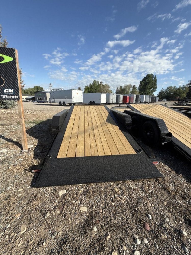 2025 Diamond C Trailers HDT307 24'X82" Equipment Trailer