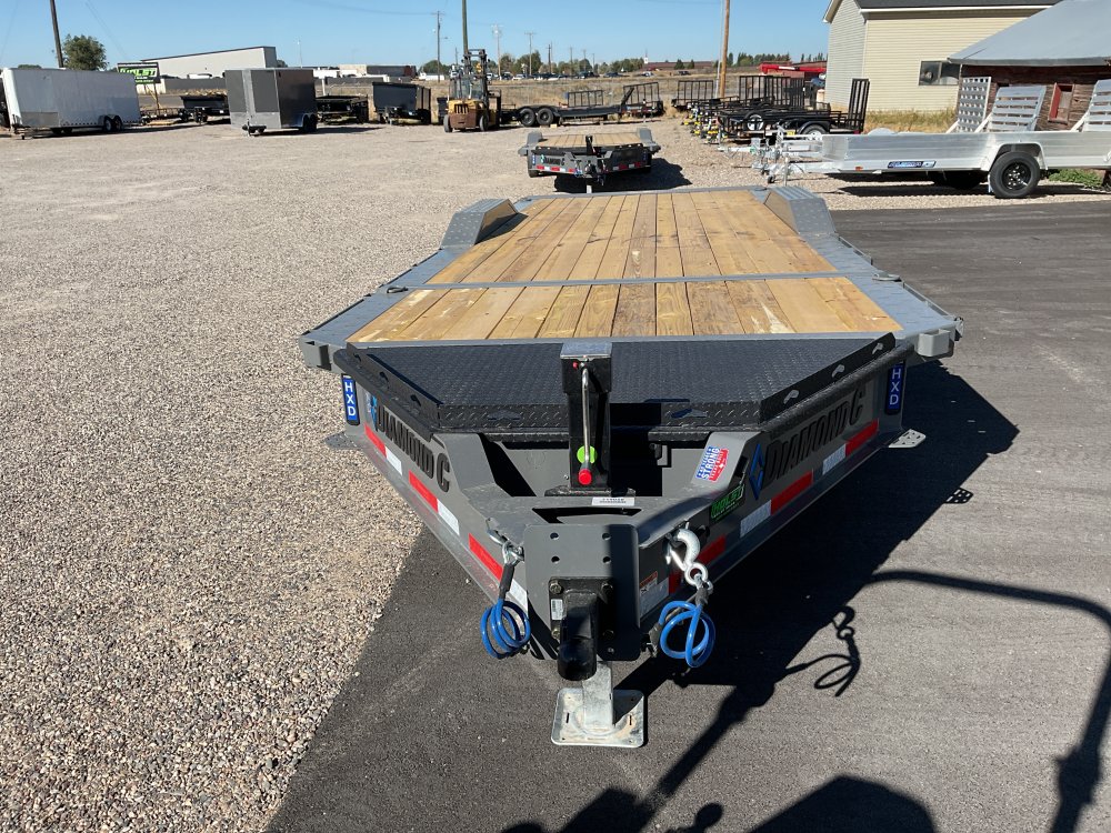 2027 Diamond C HXD208-22' Tilt