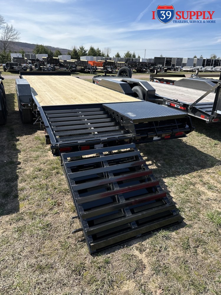 H&H 82x24 (20+4) Industrial Equipment Trailer, Super Deluxe Ramps, 14k Super Deluxe 14K D/O Fender