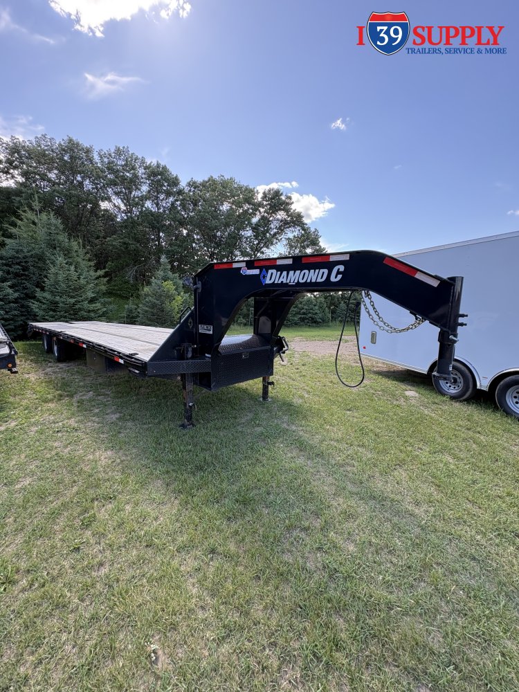 102"x35' Diamond C Gooseneck