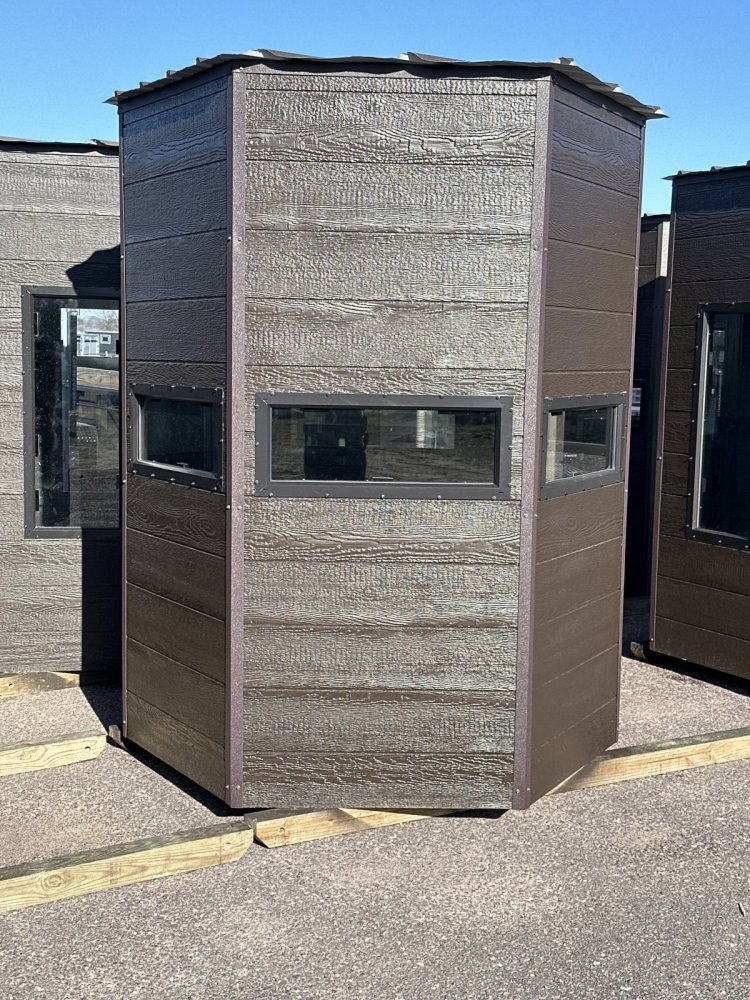 I39 Hexagon Horizontal Windows Hunting Blind
