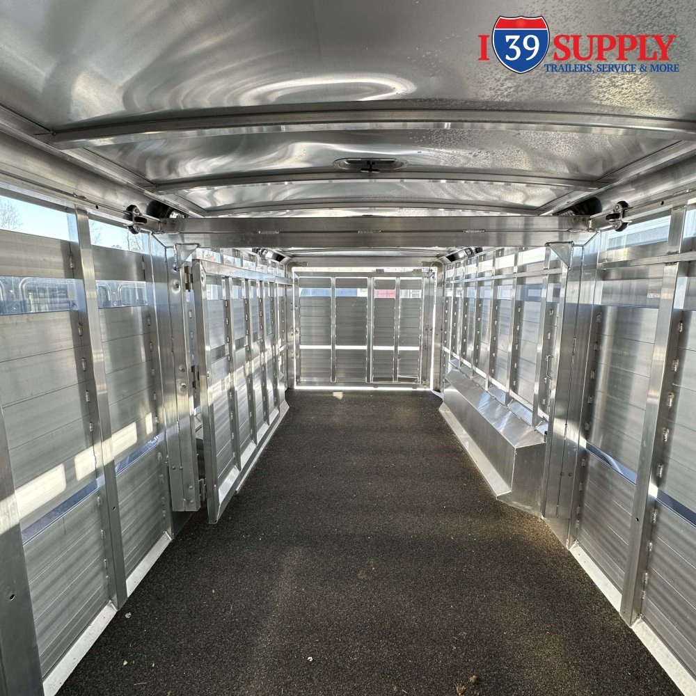 8'x24' Exiss Sooner Livestock