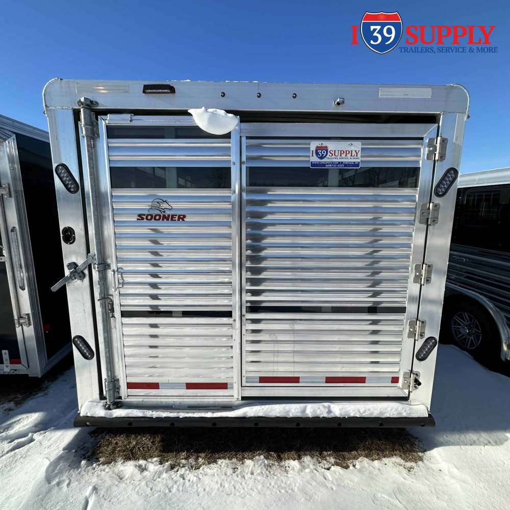 8'x24' Exiss Sooner Livestock