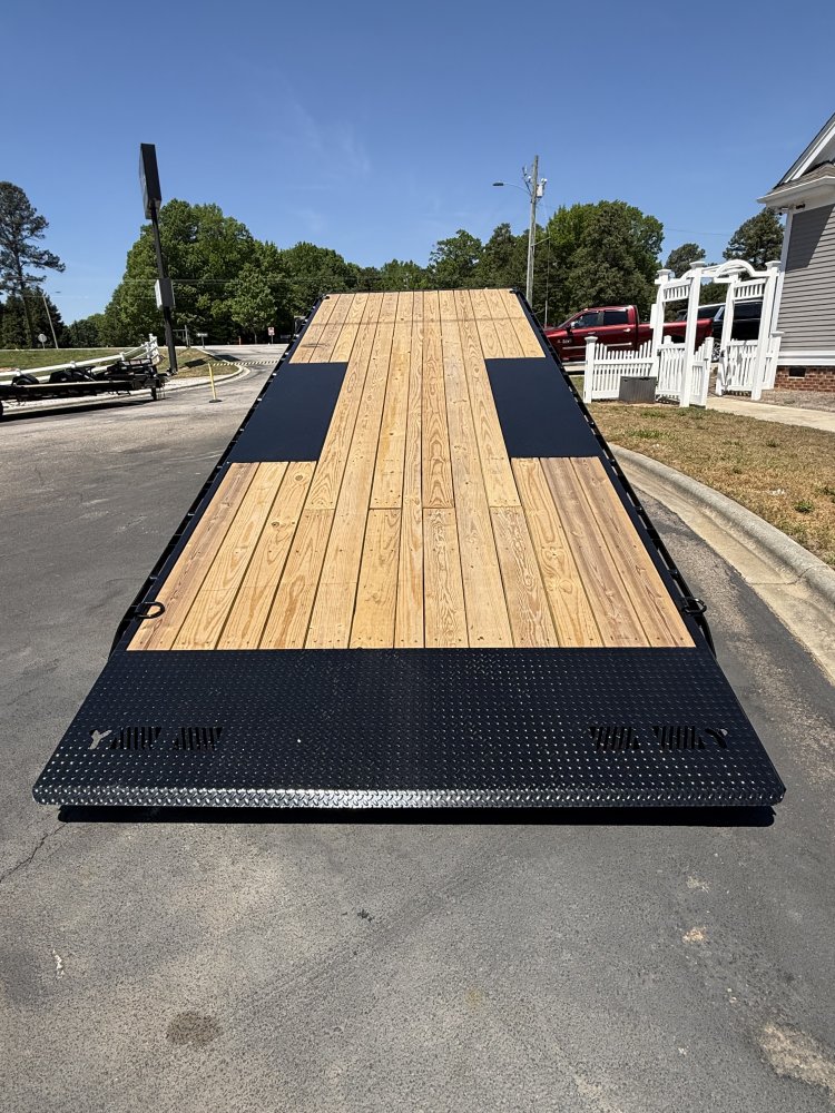 8.5x24' 14K IronBull Tilt Deckover