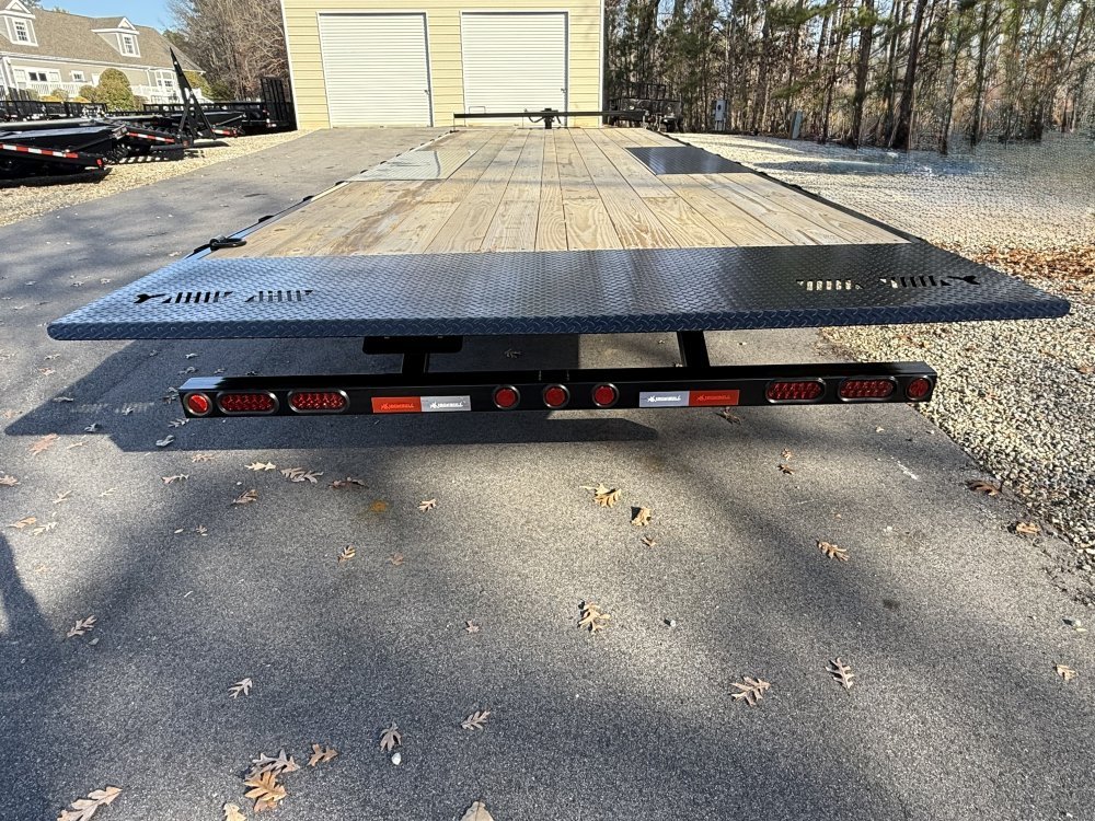 8.5 X 26 16K Iron Bull Deckover Tilt