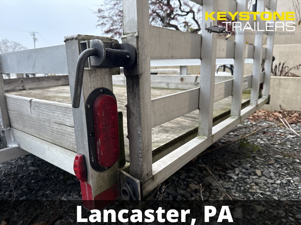 2011 Keystone - KAU58G-22 - Aluminum - 5x8 - 2,200#