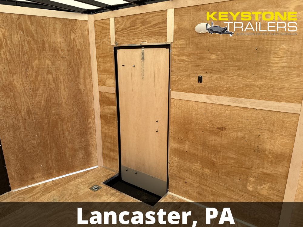 2027 Homesteader - 820IH - Black - 8.5'x20' - 9,950#