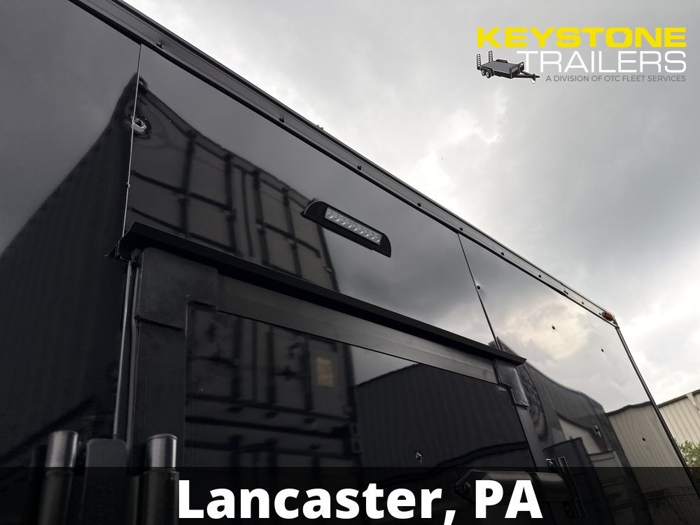 2027 Homesteader - 824IH - Black - 8.5'x24' - 9,950#