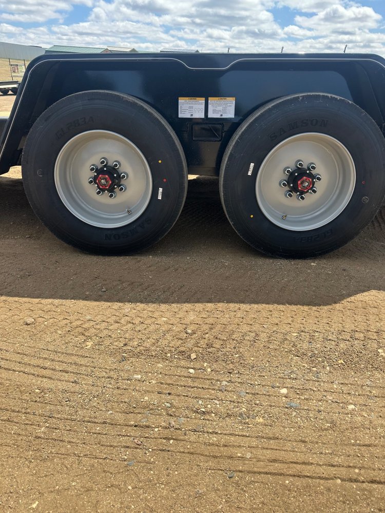 2025 BEHNKE 83X22 20K EQUIPMENT TRAILER