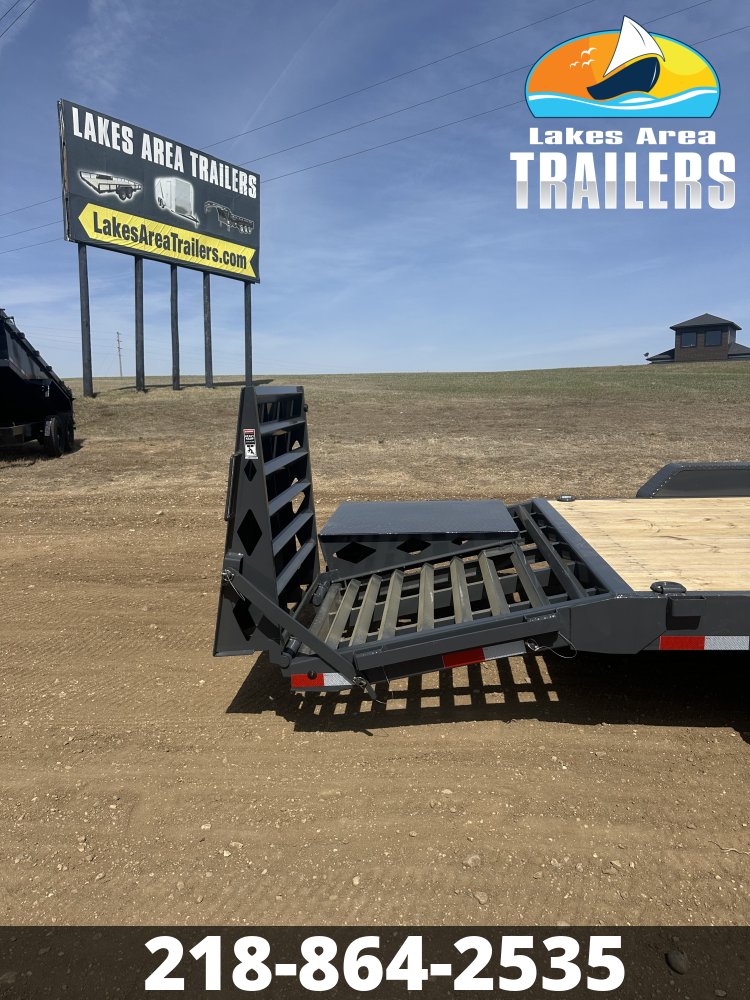 2026 LAMAR 83X24 EQUIPMENT TRAILER