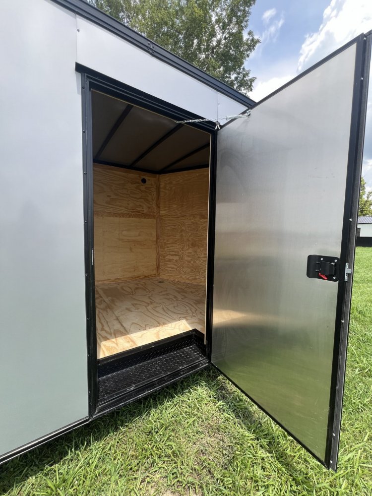 8.5x20 QUALITY CARGO Enclosed Cargo