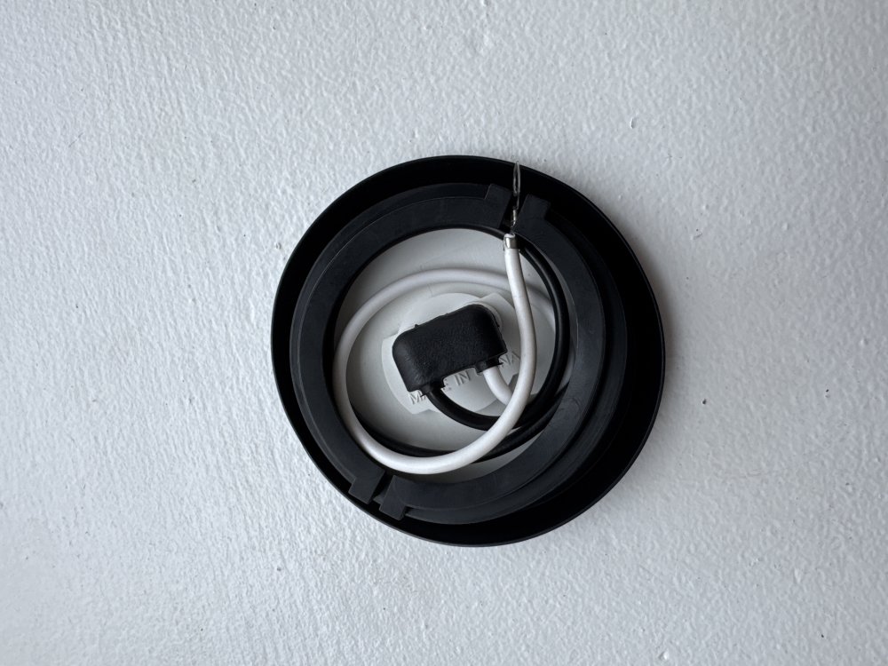 ROUND AMBER LENS