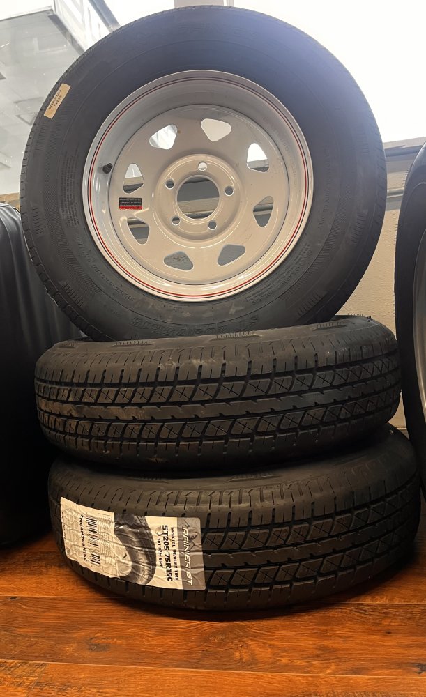 ST205/75/15 : 5x4.75 - White