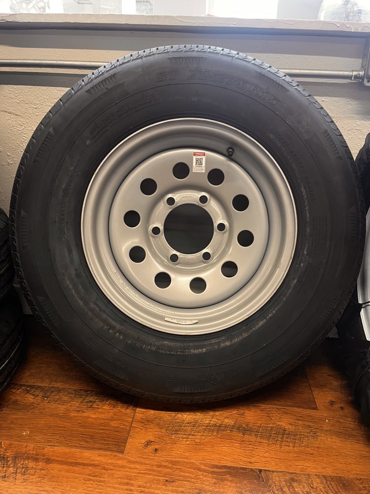 ST225/75/15 : 6x5.5 - Gray