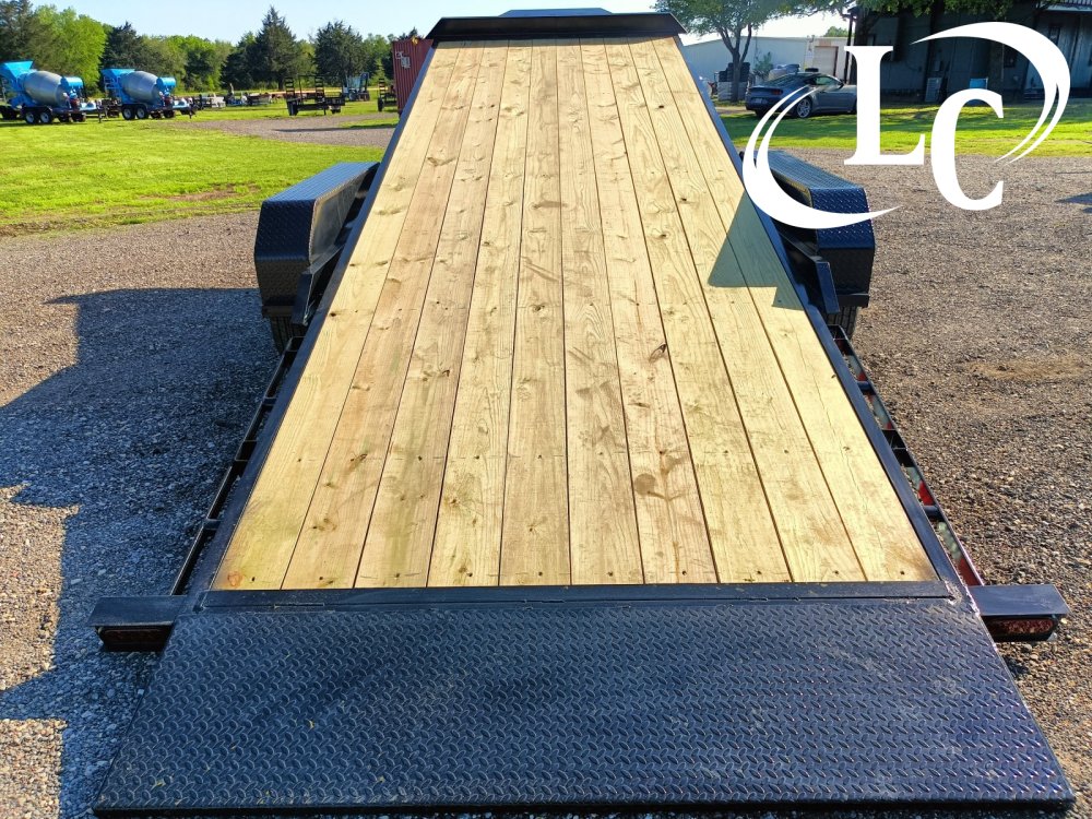 83x20 AW Custom Trailers Tilt