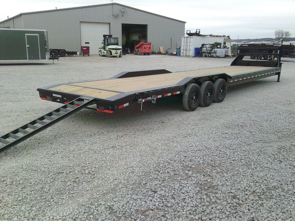 102" x 40' Triple Gooseneck Carhauler