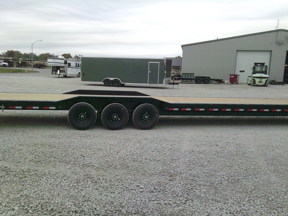 102" x 40' Triple Gooseneck Carhauler