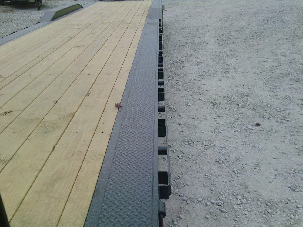 102" x 40' Triple Gooseneck Carhauler