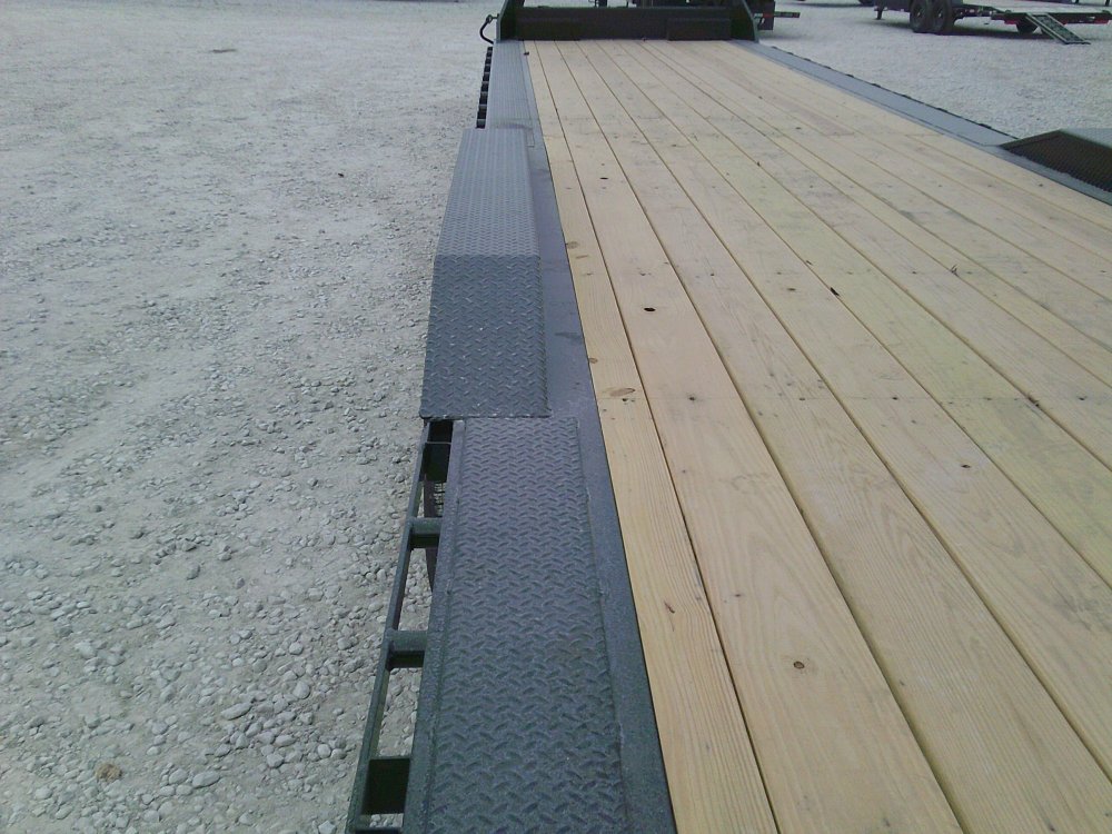 102" x 40' Triple Gooseneck Carhauler